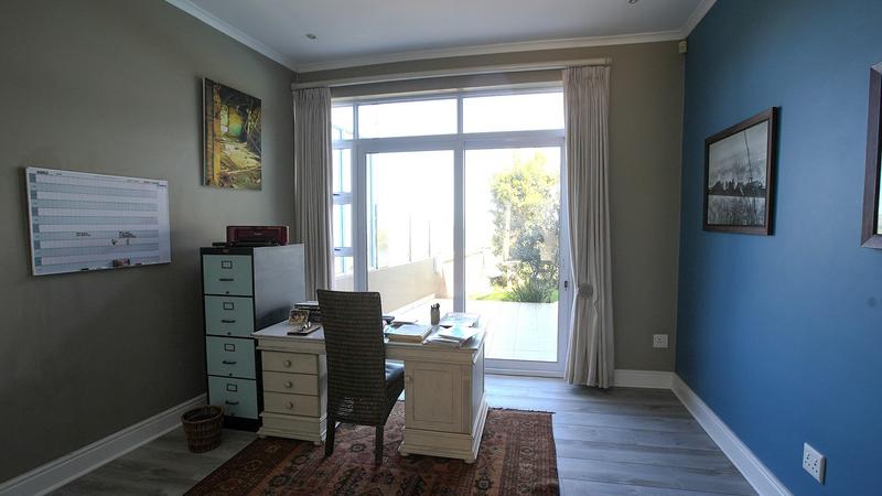 5 Bedroom Property for Sale in Crofters Valley Western Cape